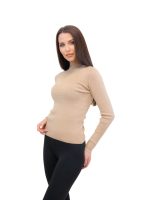 Acest articol vestimentar este o piesă cheie care trebuie să fie mereu prezentă în garderoba oricărei femei. Focusul cade pe spatele gol, care infatiseaza definitia atractiei feminine si a elegantei. Este in preferintele noastre deoarece are o atingere foarte placuta de casmir. Poate fi purtat de zi cu zi, dar si integrat in tinute de seara.