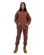 Pentru gama de îmbrăcăminte exterioară, hoodie-ul reintra in trend prin mixarea cu diferite obiecte vestimentare. Adus mai aproape de tinutele contemporane, este reintrodus în modele iconice, cu teme diferite. Piesele sunt caracterizate de o selecție de culori și texturi fine, cu un nivel ridicat de rezistenta la frig. Prezintă buzunare frontale si gluga pentru un plus de funcționalitate.